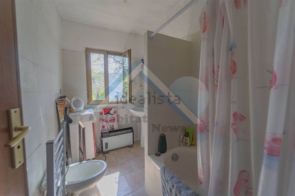 casa indipendente in vendita ad Apricale
