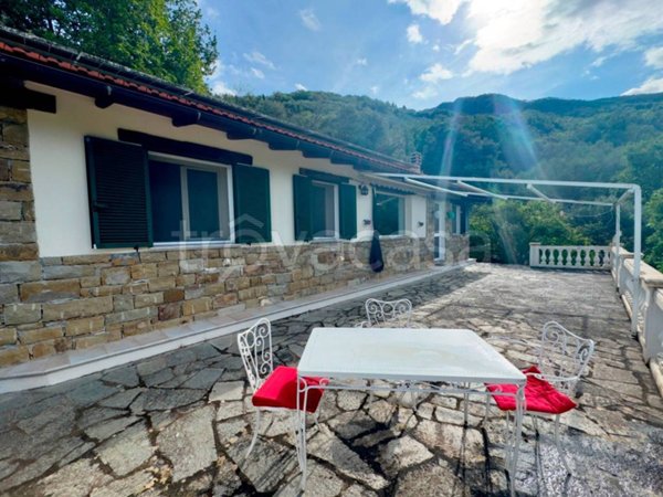 casa indipendente in vendita ad Apricale