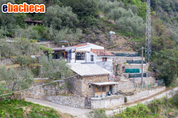 casa semindipendente in vendita ad Apricale
