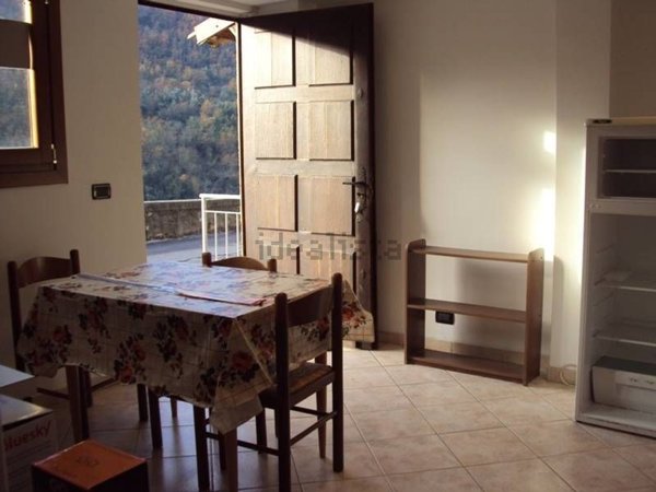 appartamento in vendita ad Apricale