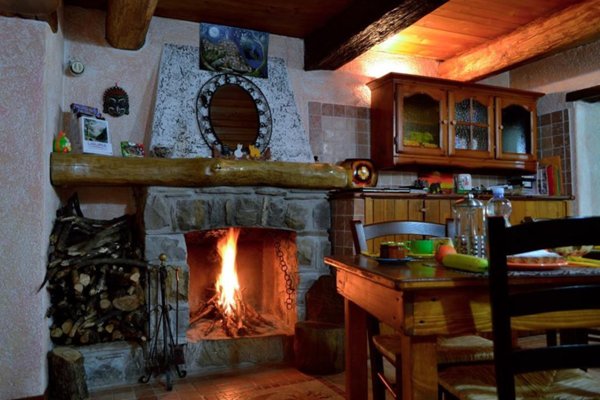 casa indipendente in vendita ad Apricale