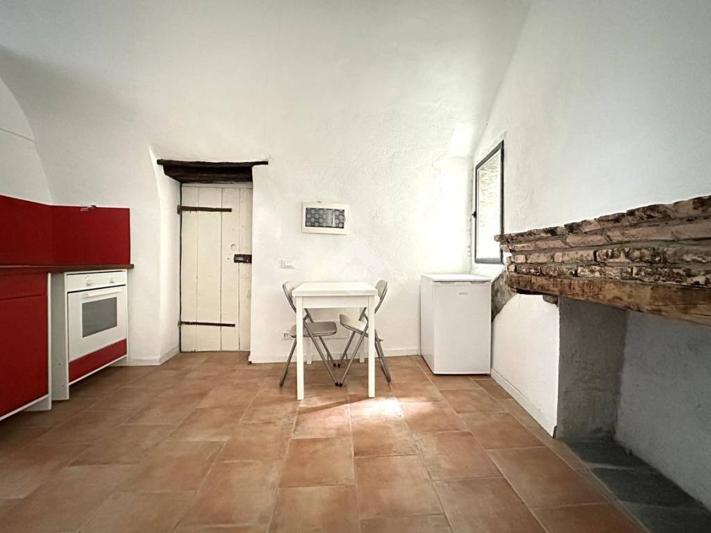 appartamento in vendita ad Apricale
