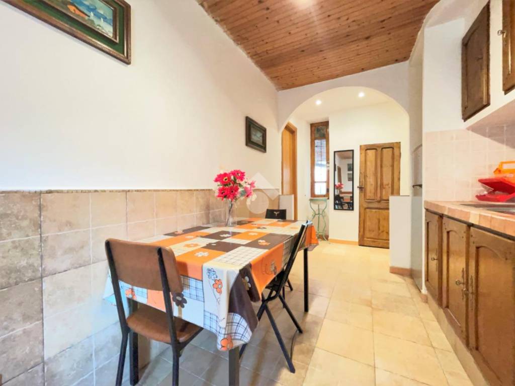 appartamento in vendita ad Apricale