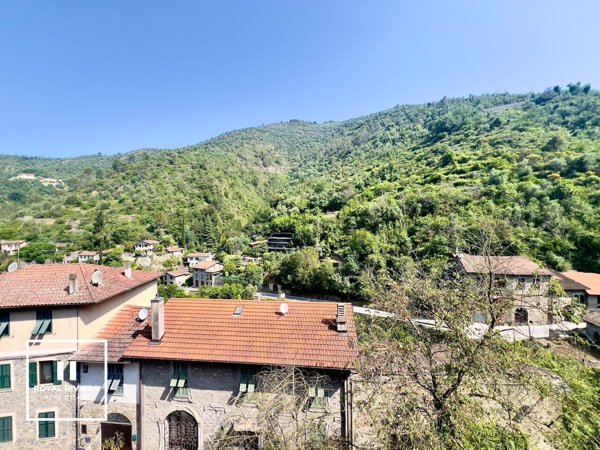 appartamento in vendita ad Apricale