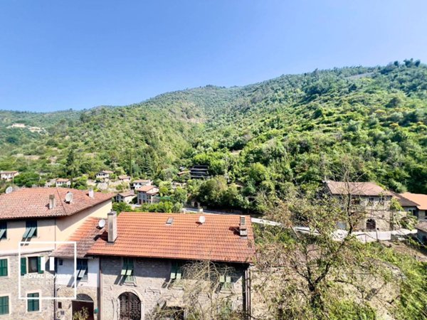 appartamento in vendita ad Apricale