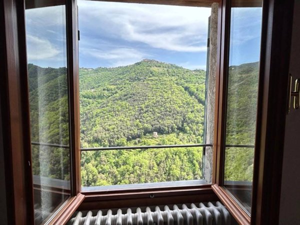 appartamento in vendita ad Apricale