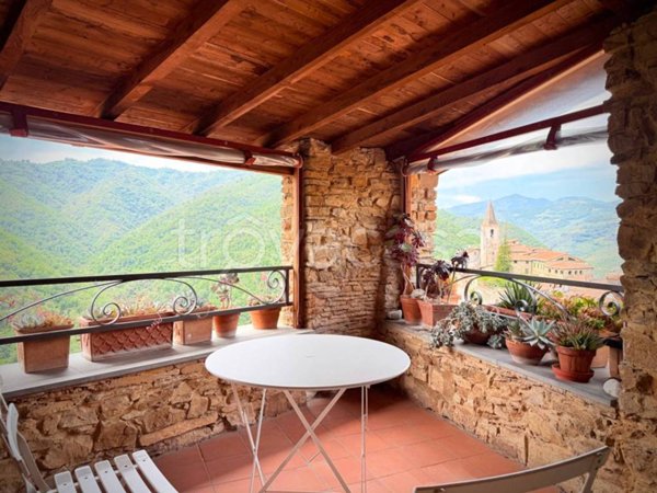 appartamento in vendita ad Apricale