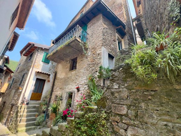 appartamento in vendita ad Apricale
