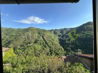 casa semindipendente in vendita ad Apricale
