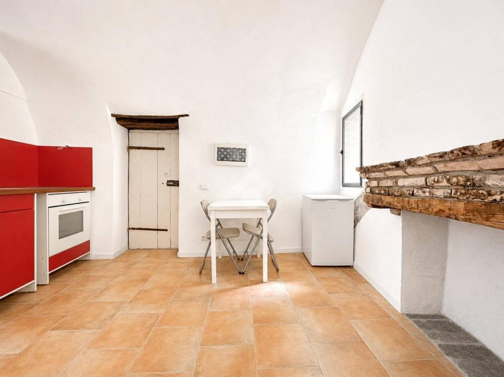 appartamento in vendita ad Apricale