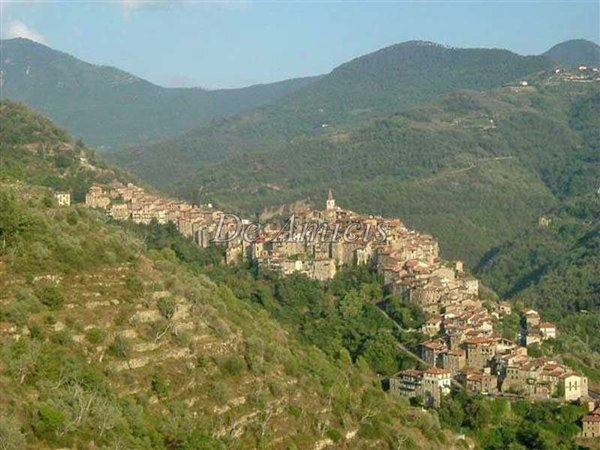 appartamento in vendita ad Apricale