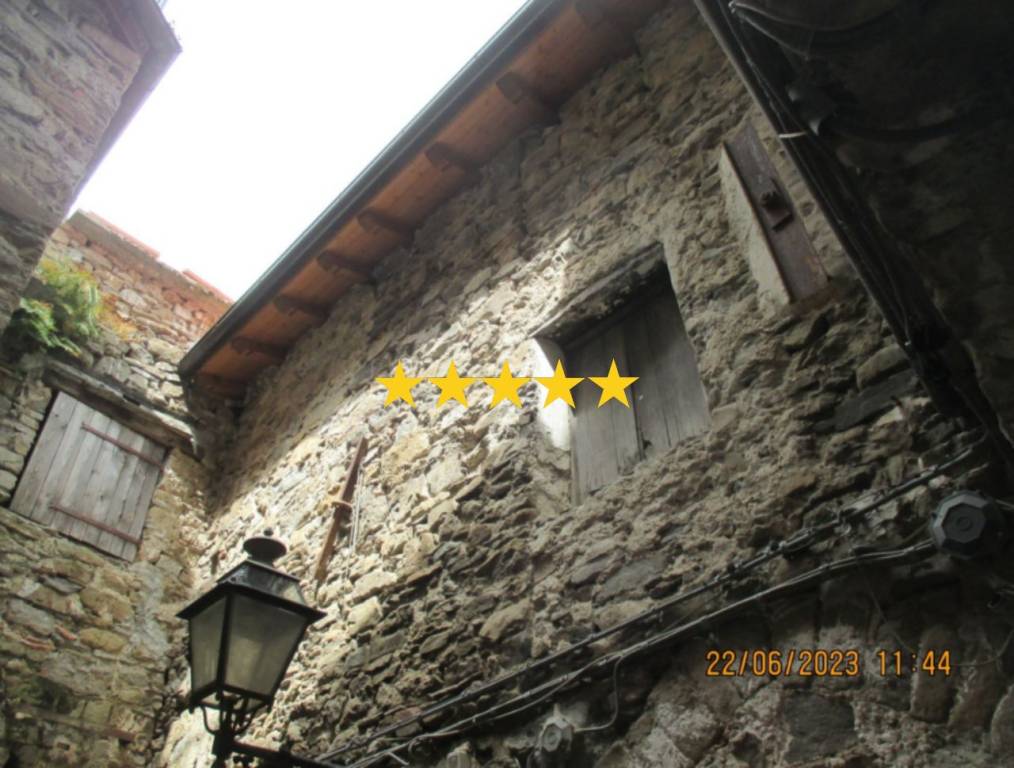 appartamento in vendita ad Apricale