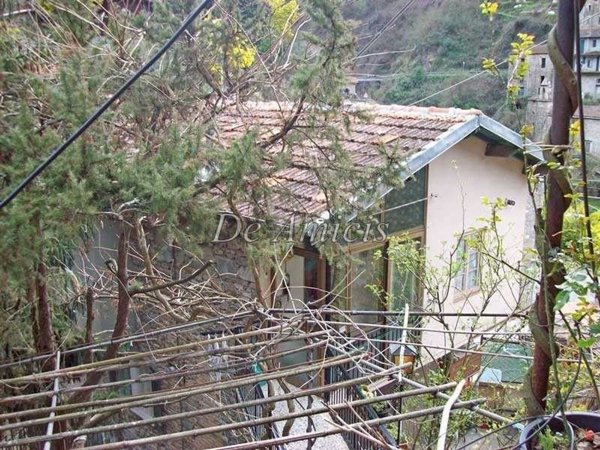 appartamento in vendita ad Apricale