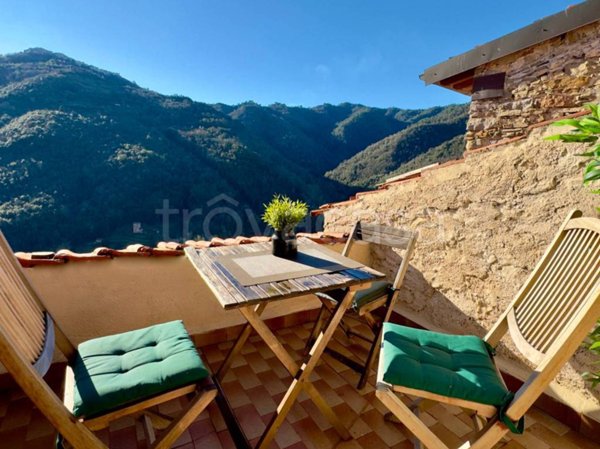 appartamento in vendita ad Apricale