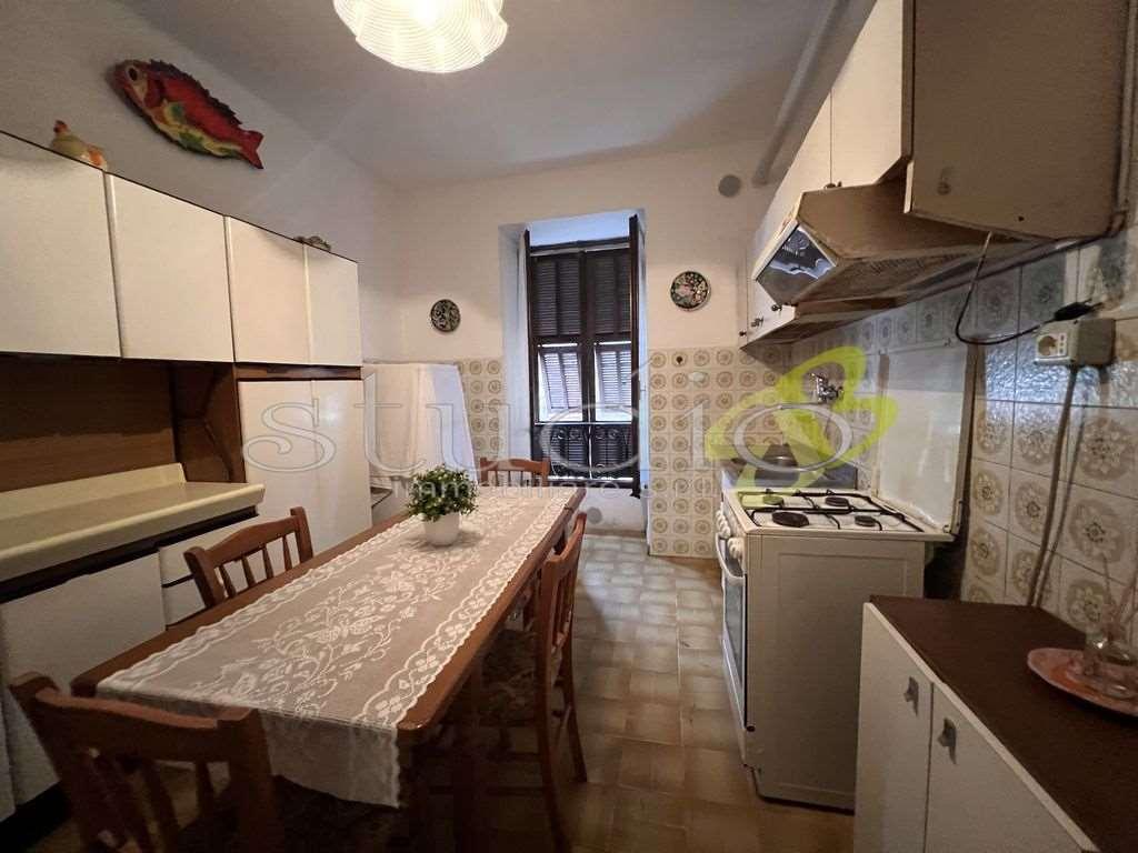 pentavano in vendita ad Apricale