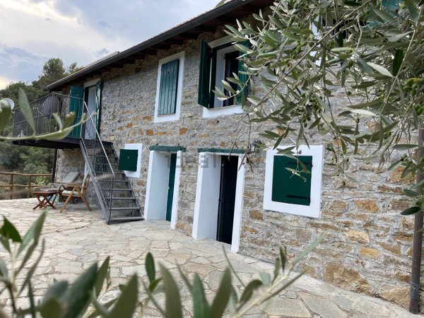 appartamento in vendita ad Apricale