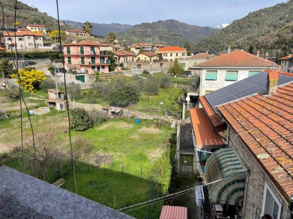 appartamento in vendita ad Apricale