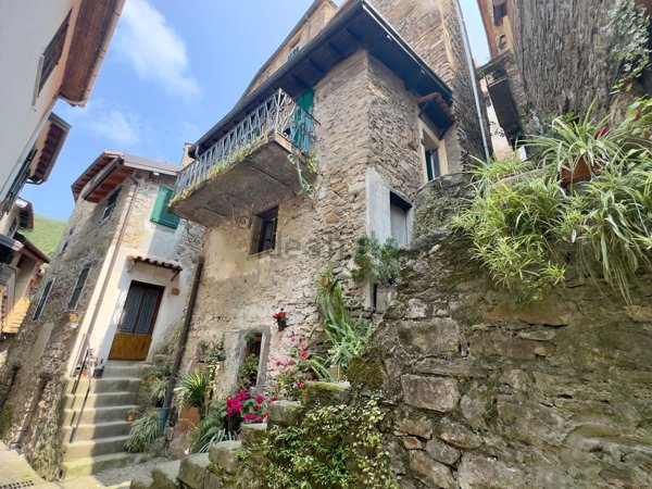 appartamento in vendita ad Apricale