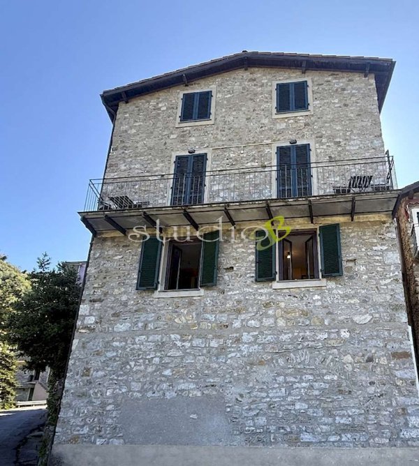 casa indipendente in vendita ad Apricale