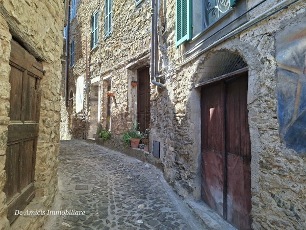 appartamento in vendita ad Apricale
