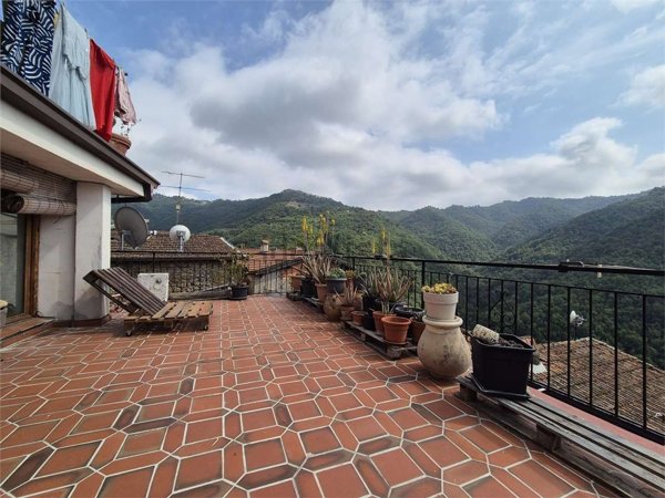 appartamento in vendita ad Apricale