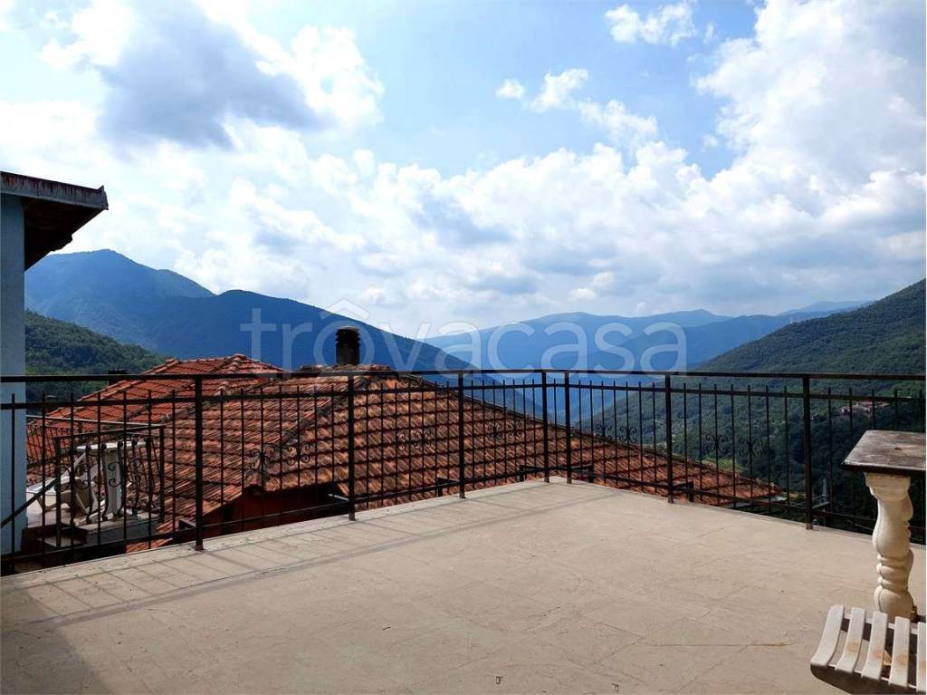 appartamento in vendita ad Armo