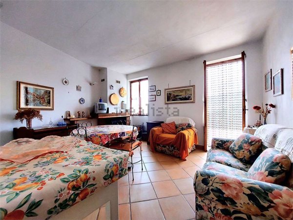 appartamento in vendita ad Armo