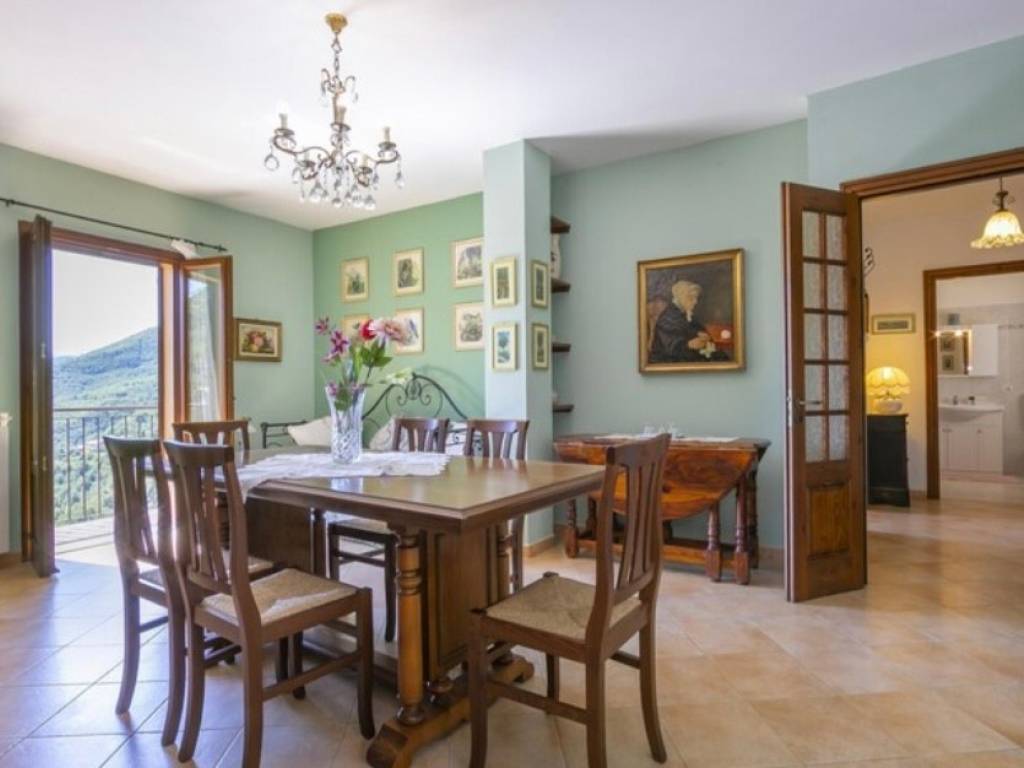 casa indipendente in vendita ad Armo