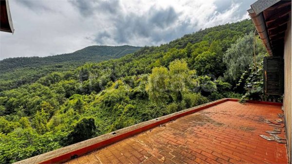 casa indipendente in vendita ad Armo