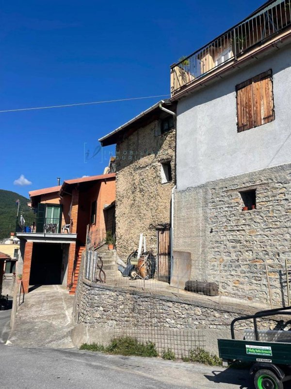 casale in vendita ad Armo