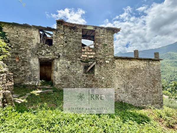 casa indipendente in vendita ad Armo