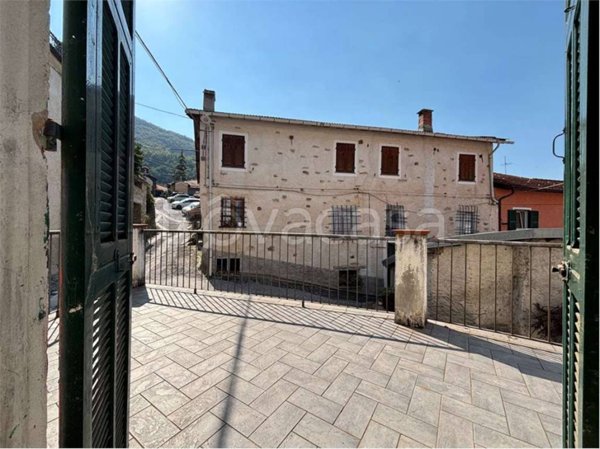 appartamento in vendita ad Armo