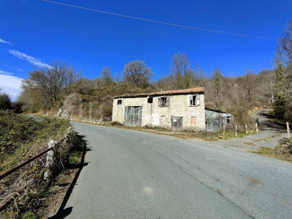 casa indipendente in vendita ad Aurigo