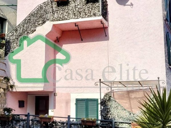 appartamento in vendita ad Aurigo in zona Poggialto