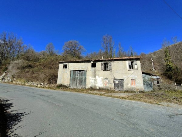 casa indipendente in vendita ad Aurigo