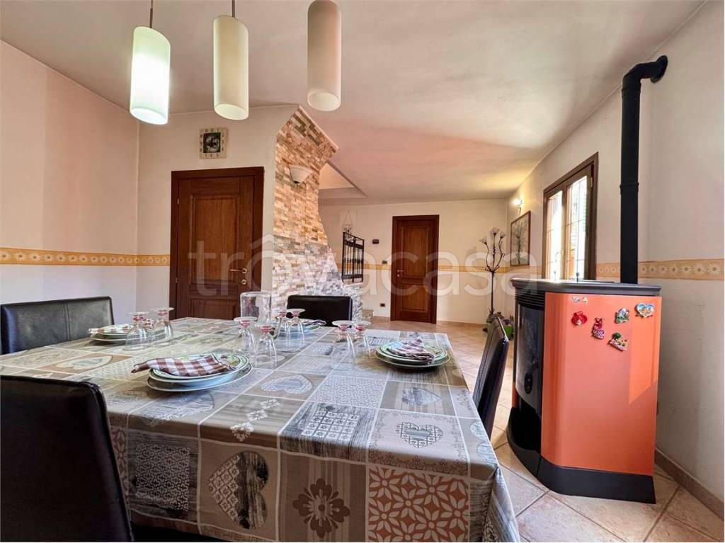 casa indipendente in vendita ad Aurigo