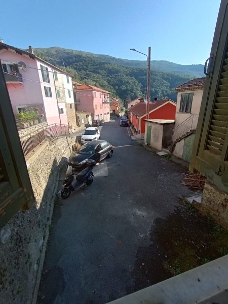 casa indipendente in vendita ad Aurigo in zona Poggialto