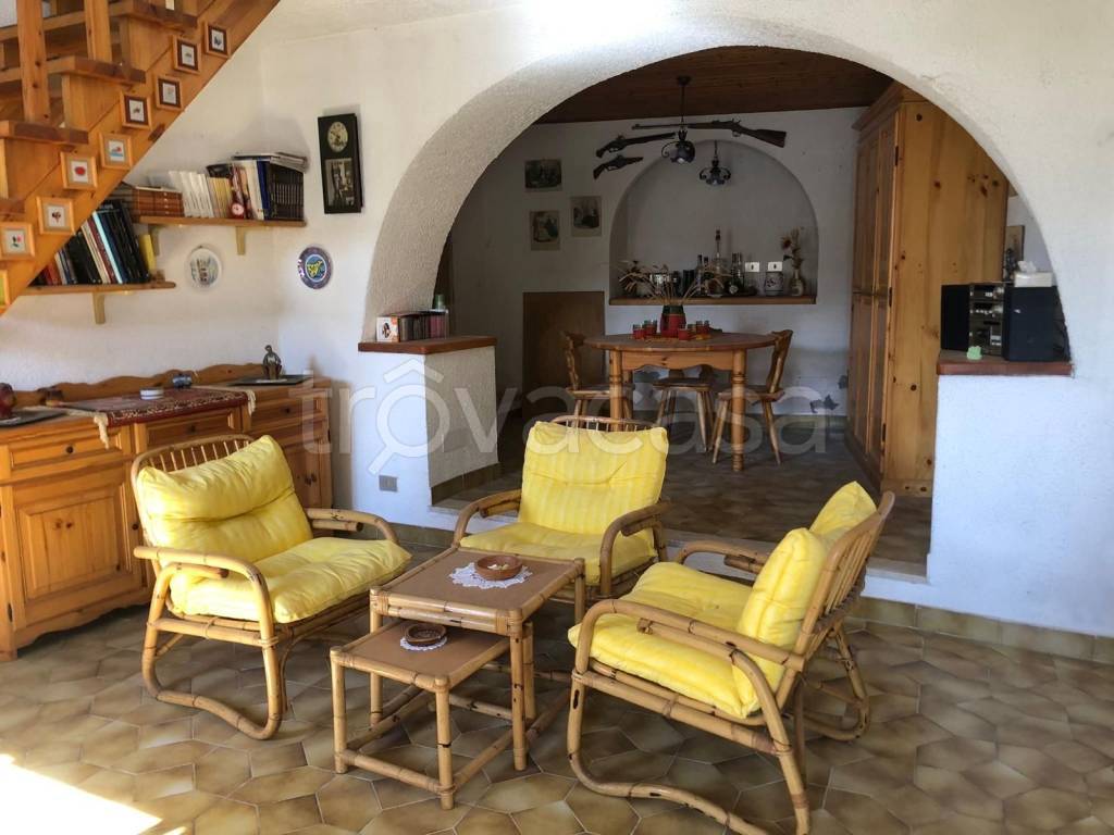 casa indipendente in vendita ad Aurigo