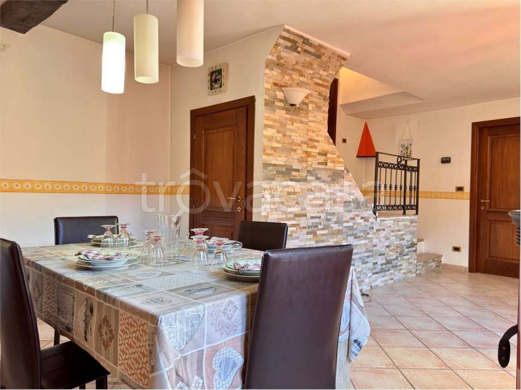 casa indipendente in vendita ad Aurigo
