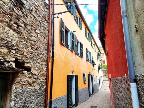 casa indipendente in vendita ad Aurigo