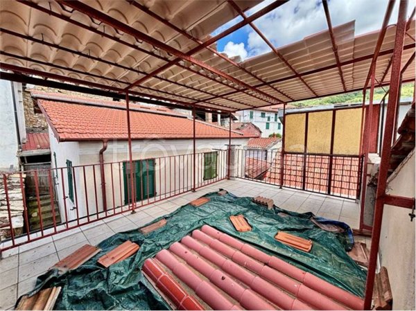 casa indipendente in vendita ad Aurigo in zona Poggialto