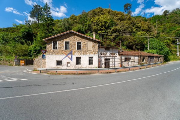 casa indipendente in vendita a Badalucco