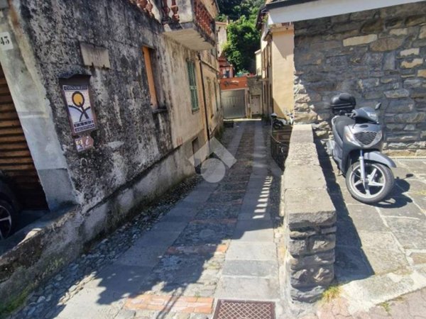 casa indipendente in vendita a Badalucco