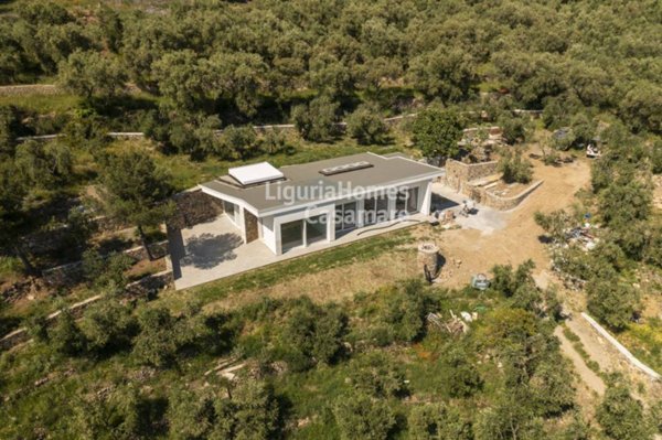 casa indipendente in vendita a Badalucco