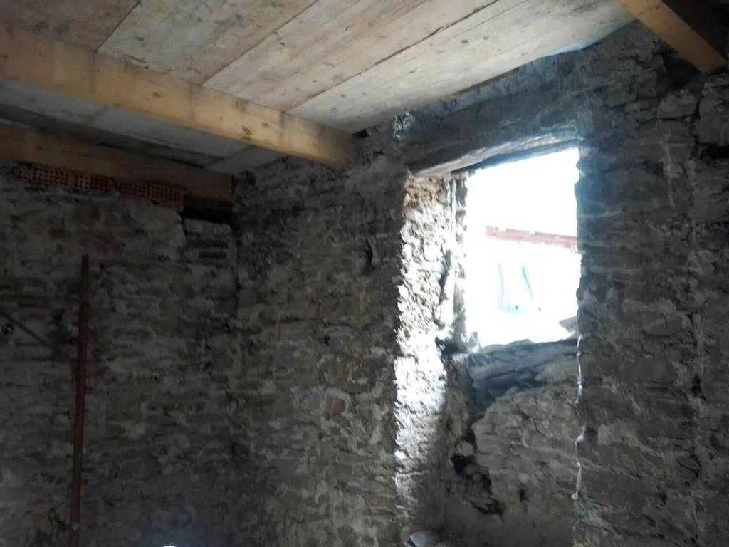 casa indipendente in vendita a Badalucco