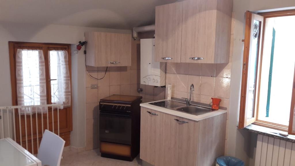 casa indipendente in vendita a Badalucco