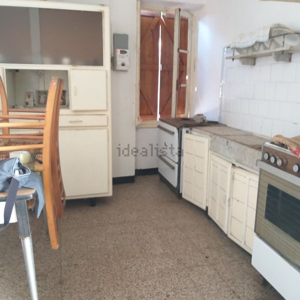 quadrivano in vendita a Badalucco