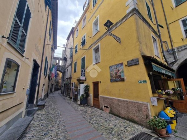 negozio in vendita a Badalucco