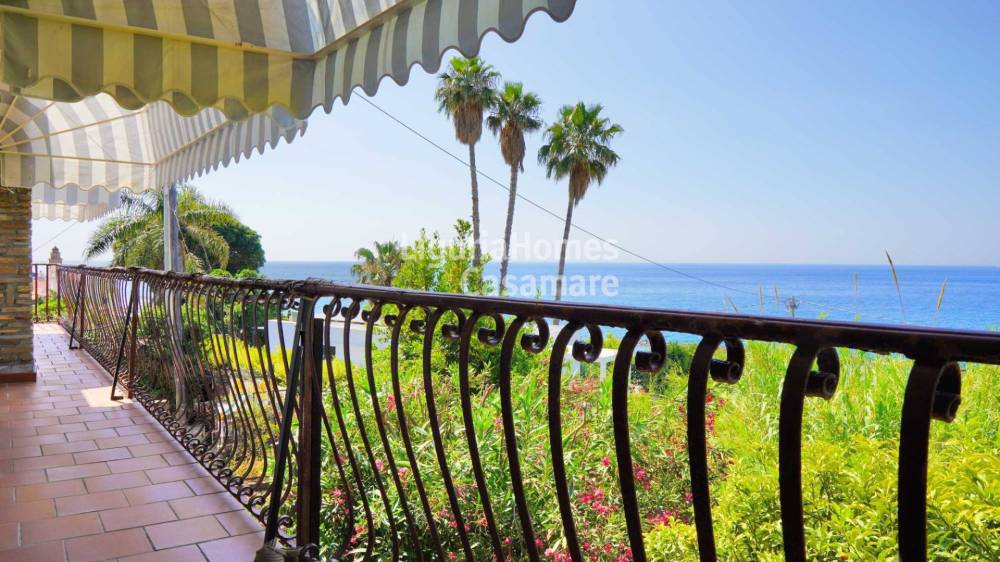 casa indipendente in vendita a Badalucco