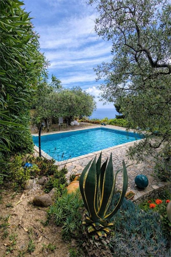 casa indipendente in vendita a Badalucco